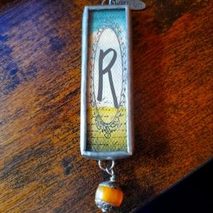 Jewel Kade initial "R" Charm